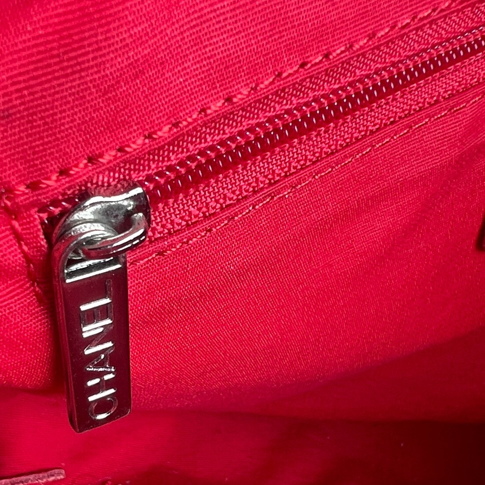 Chanel Red Quilted vintage shoulder bag - Picture 8 of 10